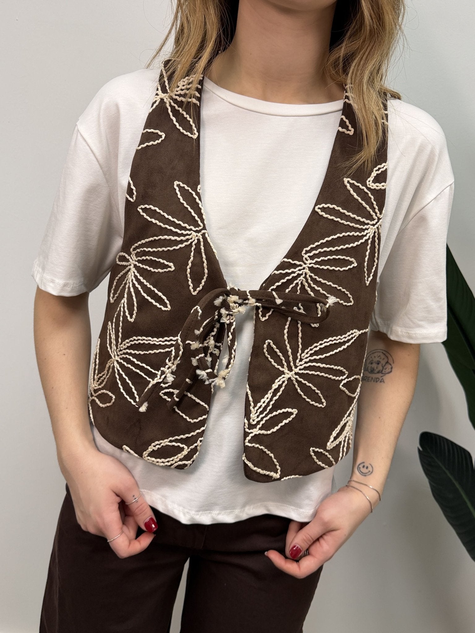 T-Shirt combinata con gilet ricamato Susy Mix - GiuGiò | Shop online