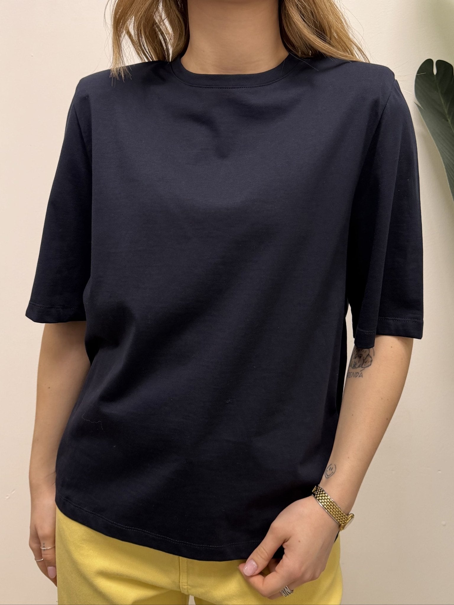 T-Shirt girocollo con spallina Dixie - GiuGiò | Shop online