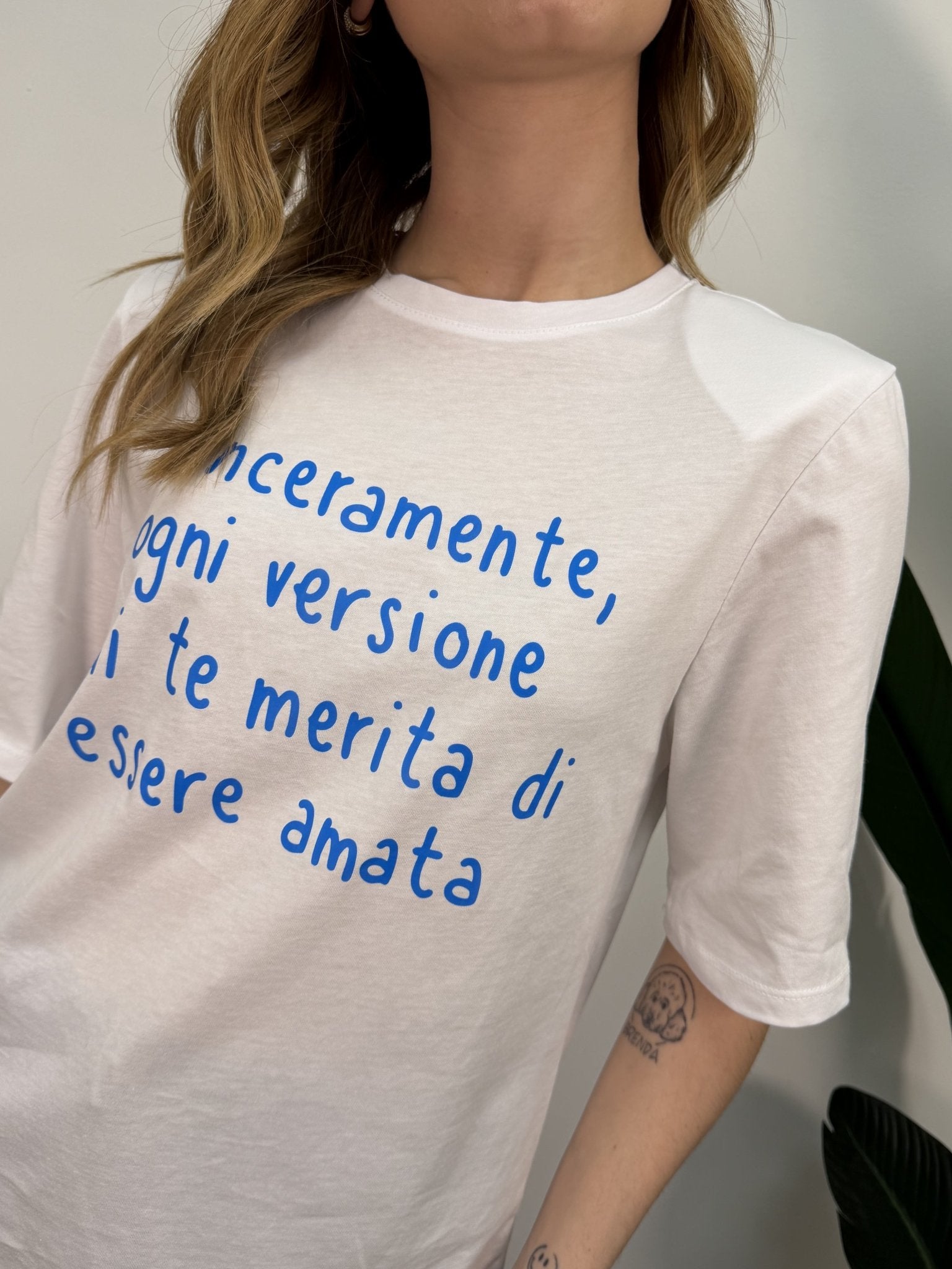 T-Shirt girocollo con spalline e stampa Sinceramente x Susy Mix - GiuGiò | Shop online