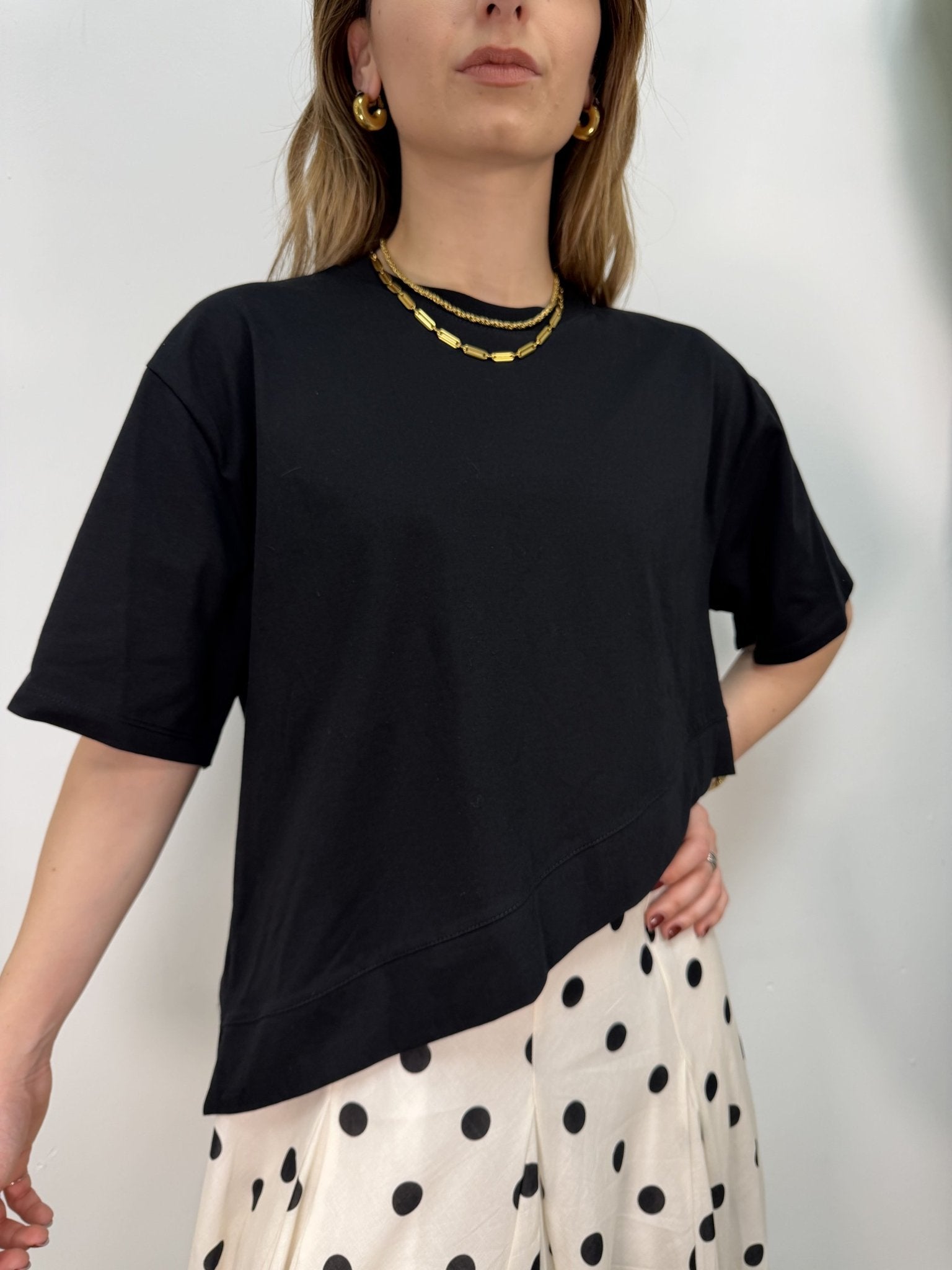 T-Shirt girocollo taglio trasversale VICOLO - GiuGiò | Shop online