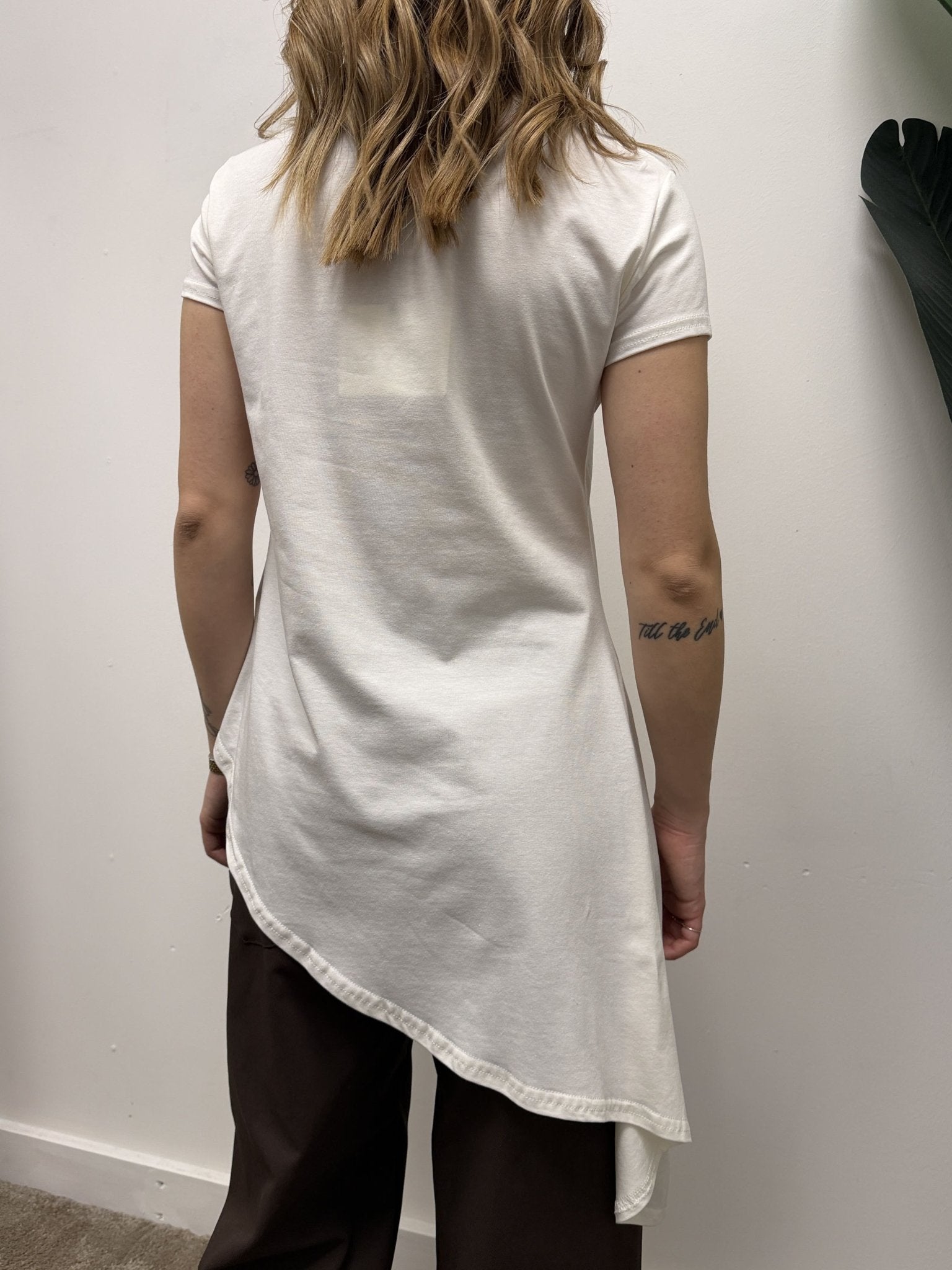 T-shirt in cotone asimmetrica MyD - GiuGiò | Shop online