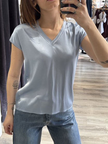 T-shirt scollo V in viscosa Tensione In - GiuGiò | Shop online