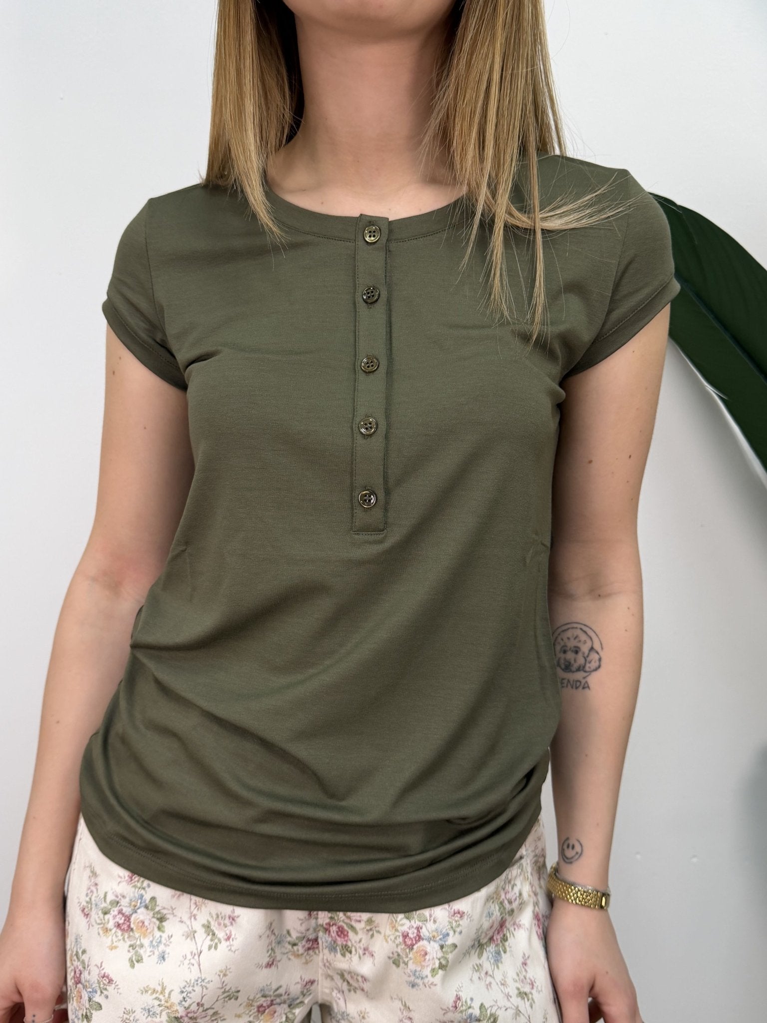 T-shirt serafino slim 6 bottoni VICOLO - GiuGiò | Shop online