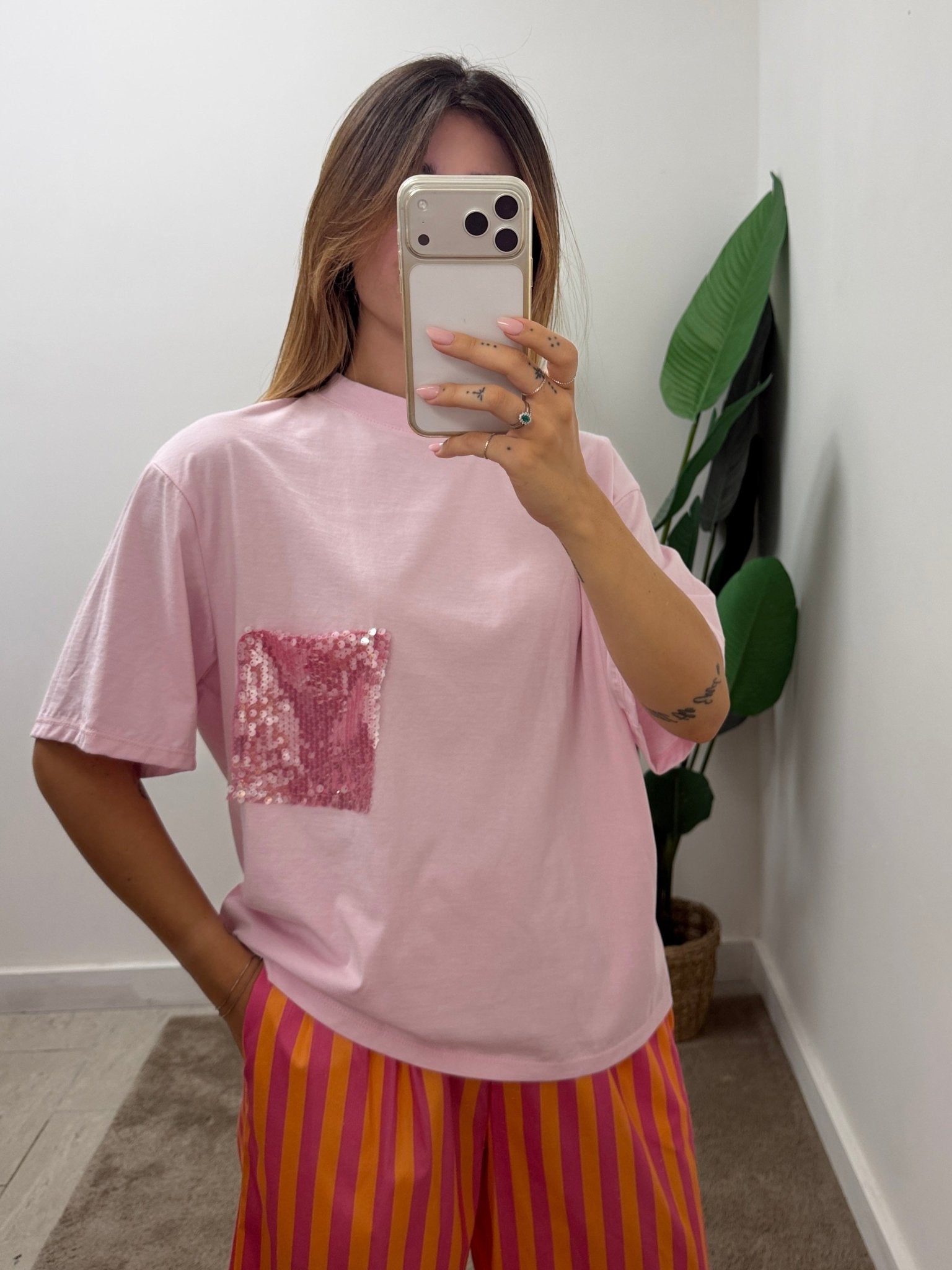 T-shirt taschino paillettes rosa Tensione In - GiuGiò | Shop online