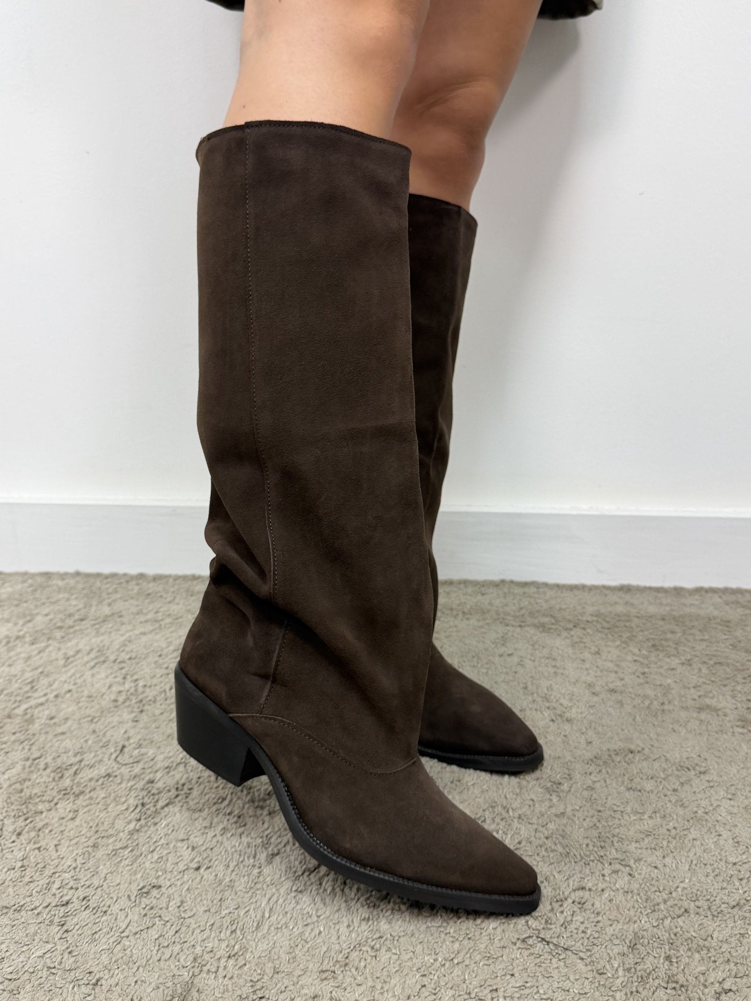 Texano alto scamosciato testa di moro Divine Follie - GiuGiò | Shop online